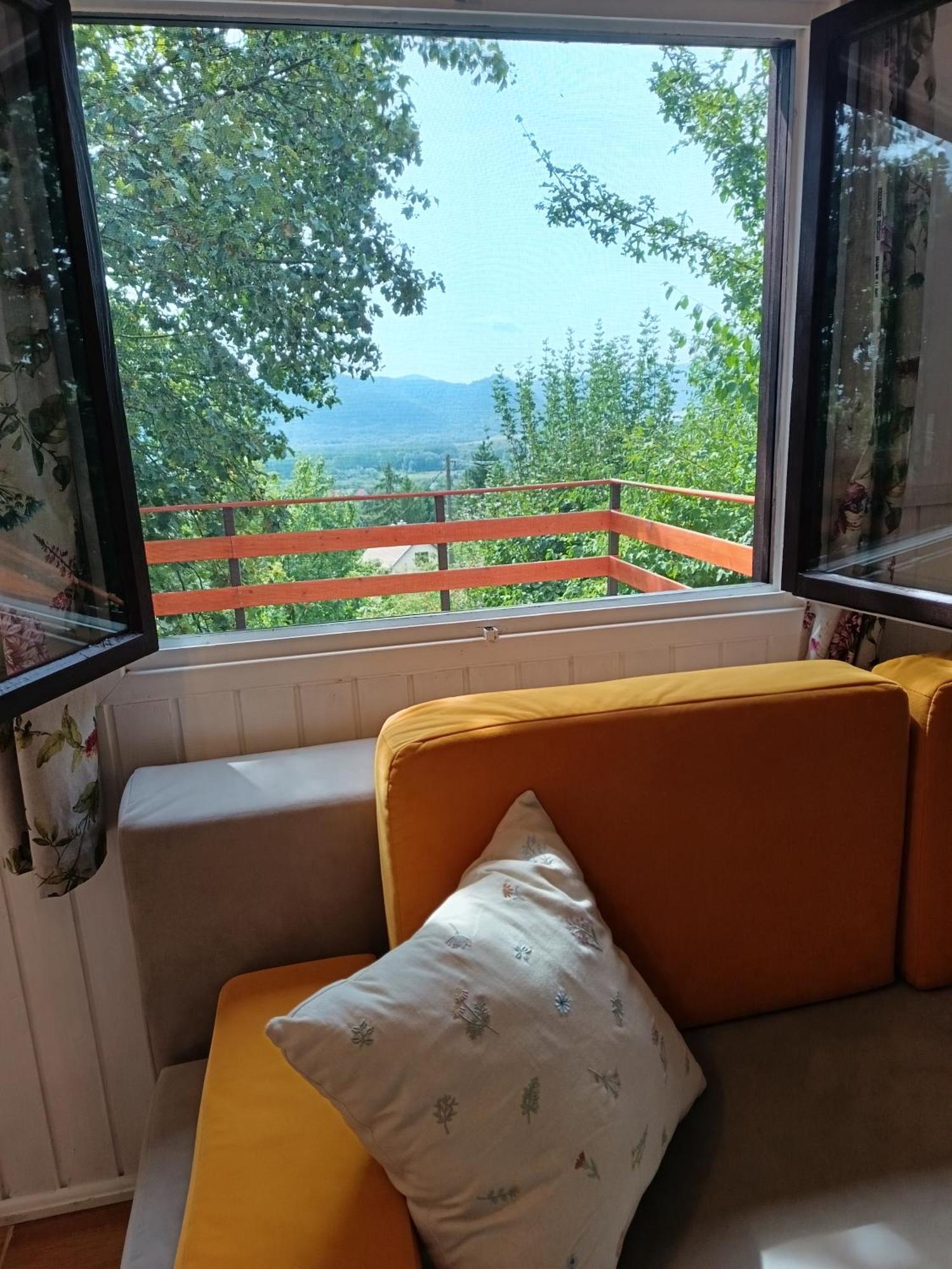 Barkoca Es Szepkilatas Vendeghaz / Cabin Verőcemaros Εξωτερικό φωτογραφία